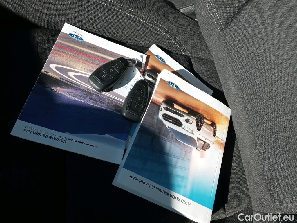  Ford  Kuga FORD  / 2016 / 5P / todoterreno 1.5 EcoBoost 88kW 4x2 Trend+ (CX) #19