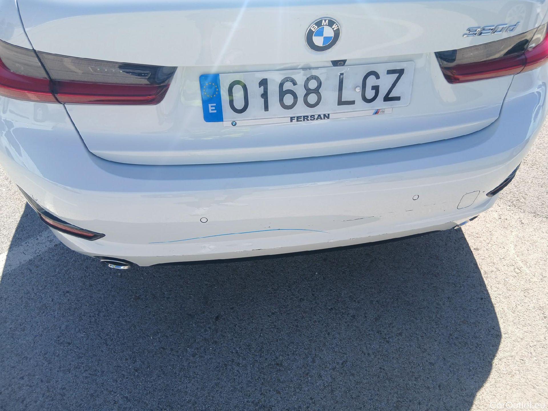  Bmw  Serie 3 BMW  / 2018 / 4P / sedán 320d Auto. #Acabado Sport# #9