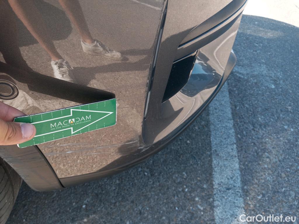  DS  DS7 DS DS 7 Crossback / 2017 / 5P / todoterreno BlueHDi DE 96kW (130CV) AT. PERF.LINE #30