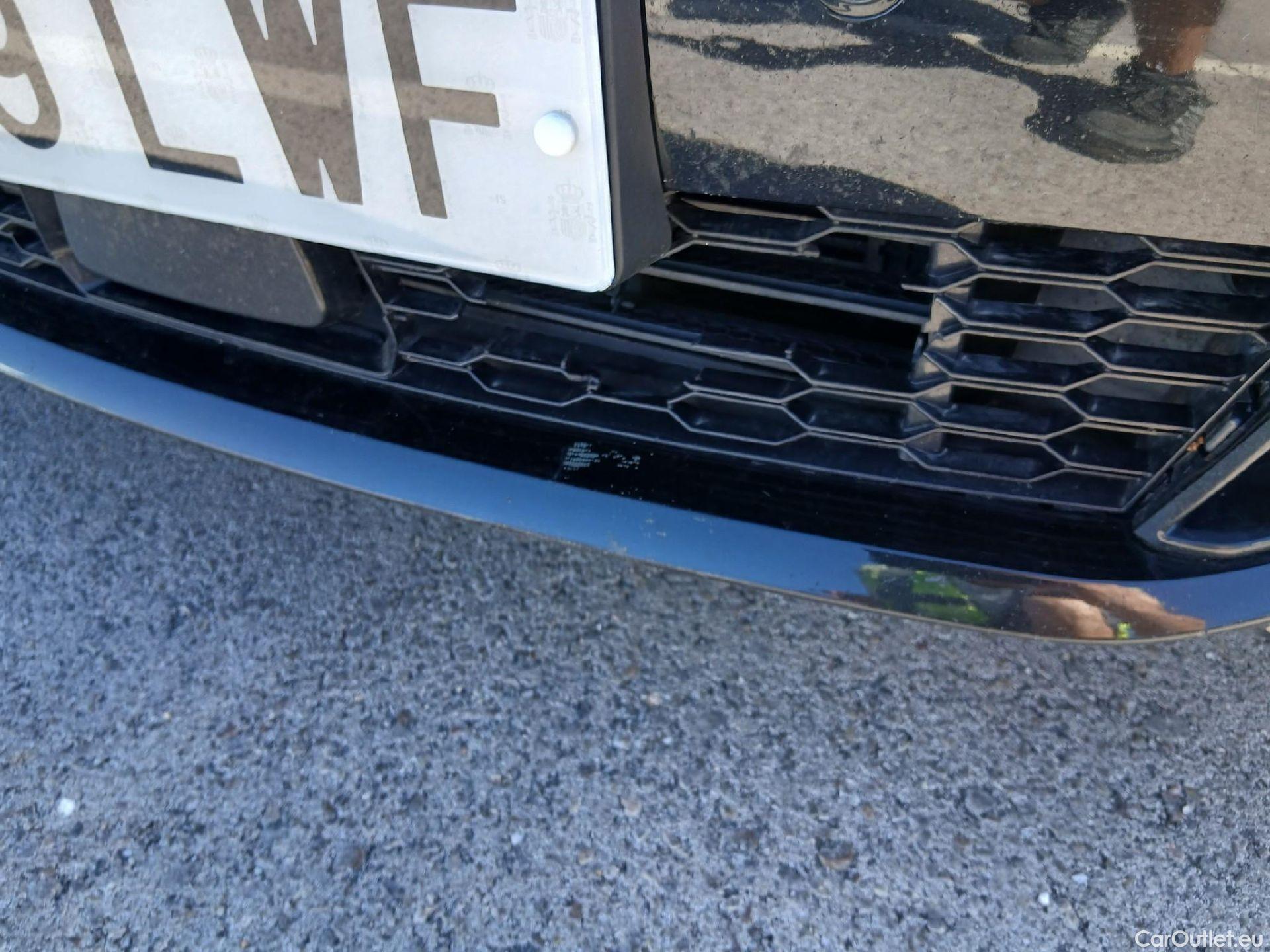  Bmw  Serie 1 BMW  / 2019 / 5P / berlina con portón 120d #Acabado M Sport#
 #11