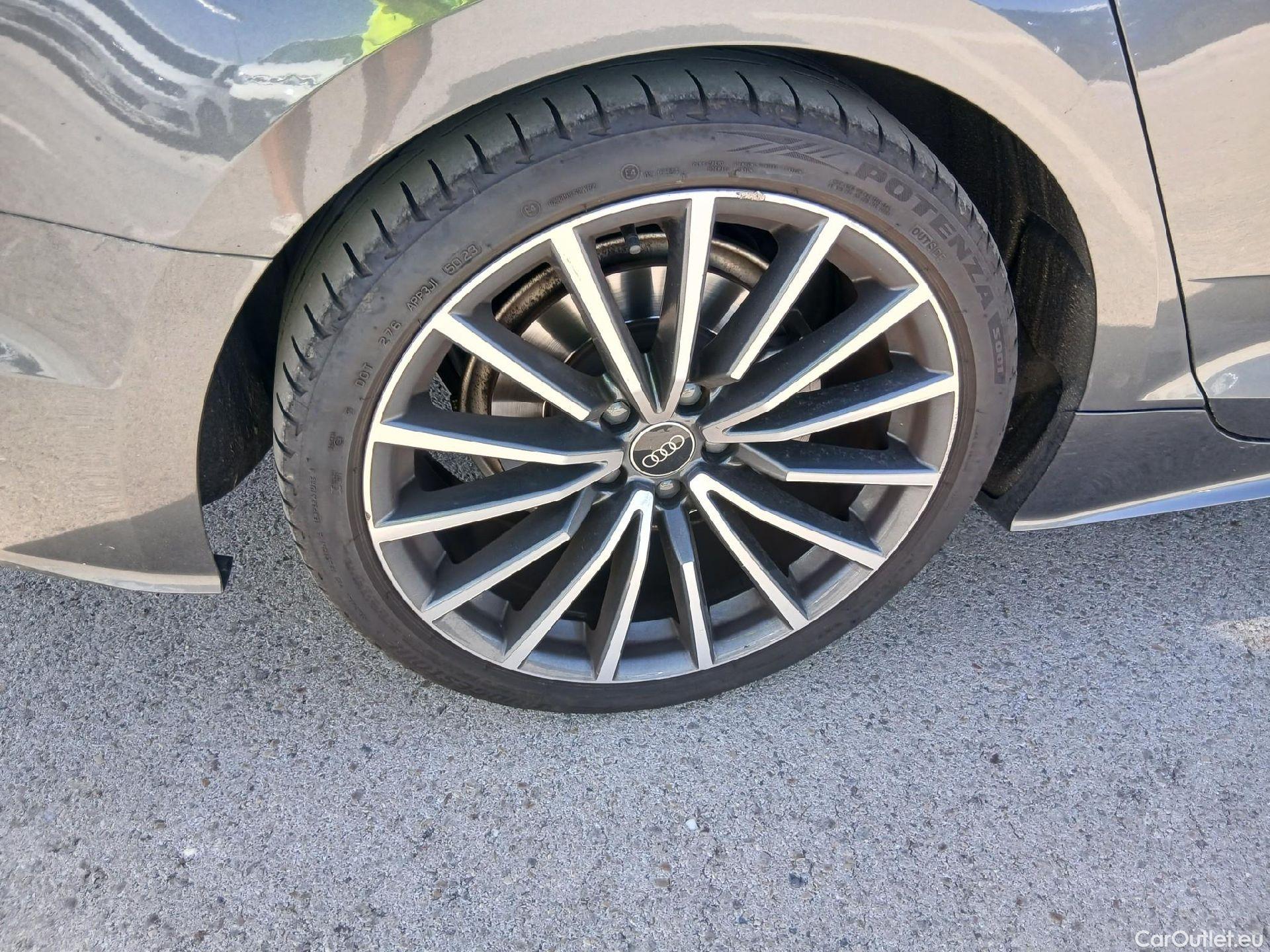  Audi  A5 Sportback AUDI A5 / 2019 / 5P / berlina con portón S Line 35 TDI 120kW S tronic Sportback #24