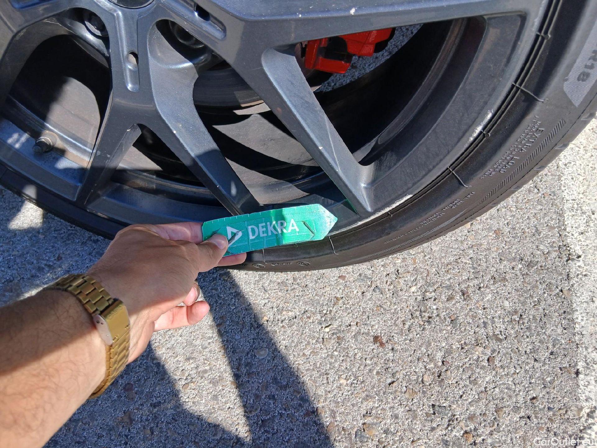  Bmw  Serie 1 BMW  / 2019 / 5P / berlina con portón 120d #Acabado M Sport#
 #24