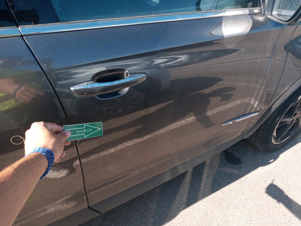  DS  DS7 DS DS 7 Crossback / 2017 / 5P / todoterreno BlueHDi DE 96kW (130CV) AT. PERF.LINE #16