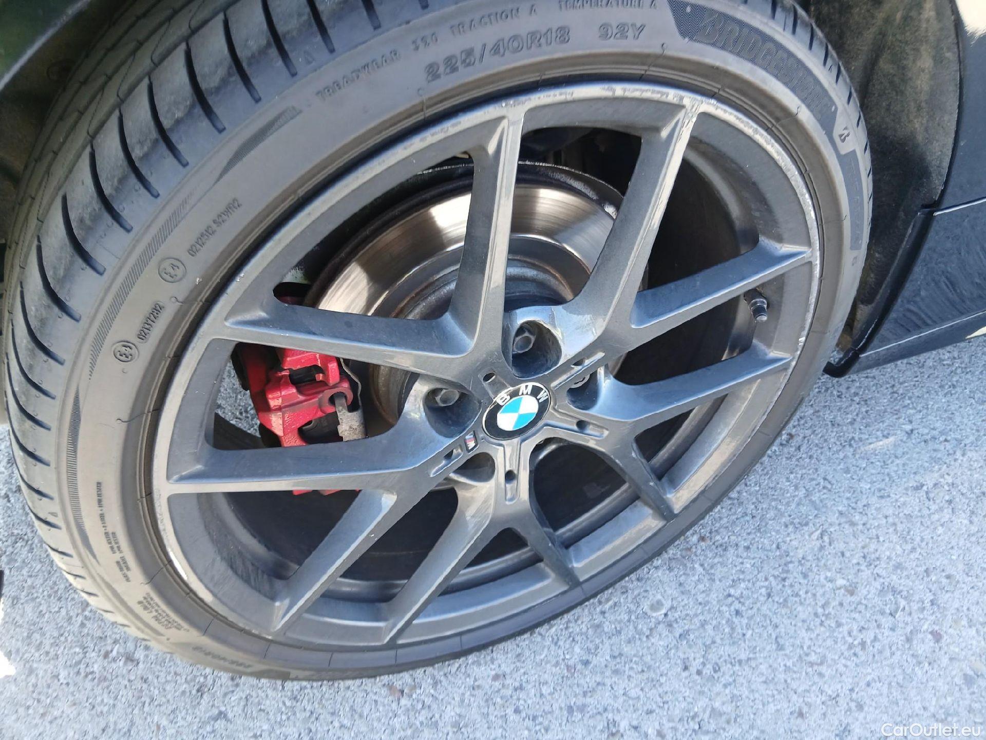  Bmw  Serie 1 BMW  / 2019 / 5P / berlina con portón 120d #Acabado M Sport#
 #27