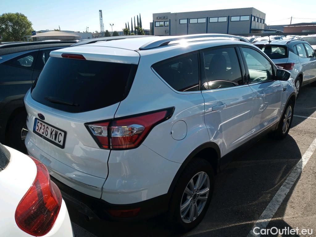  Ford  Kuga FORD  / 2016 / 5P / todoterreno 1.5 EcoBoost 88kW 4x2 Trend+ (CX) #34