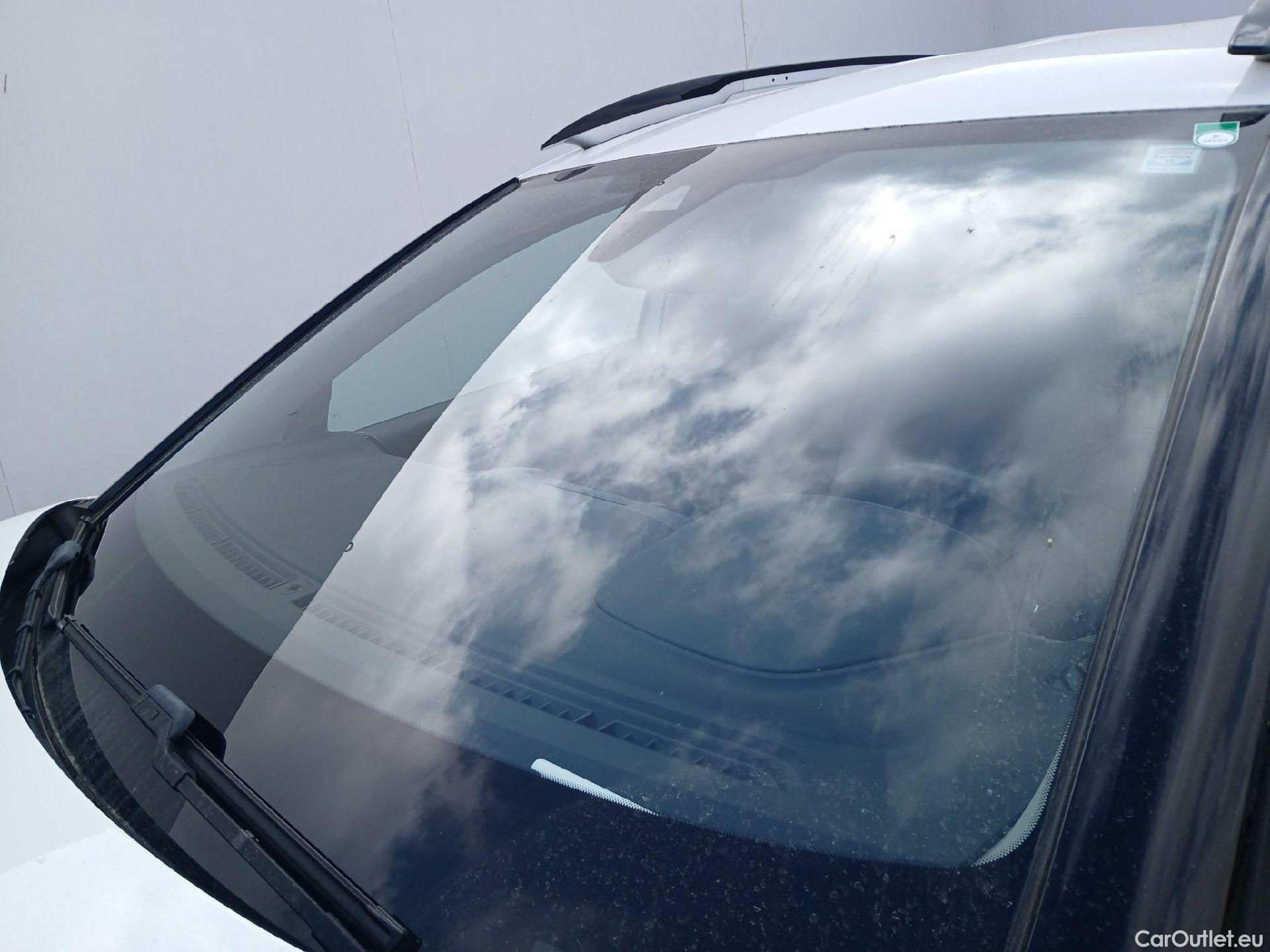  Citroen  C5 Aircross CITROEN  / 2018 / 5P / todoterreno BlueHdi 96kW (130CV) S&S Feel (AC) #8