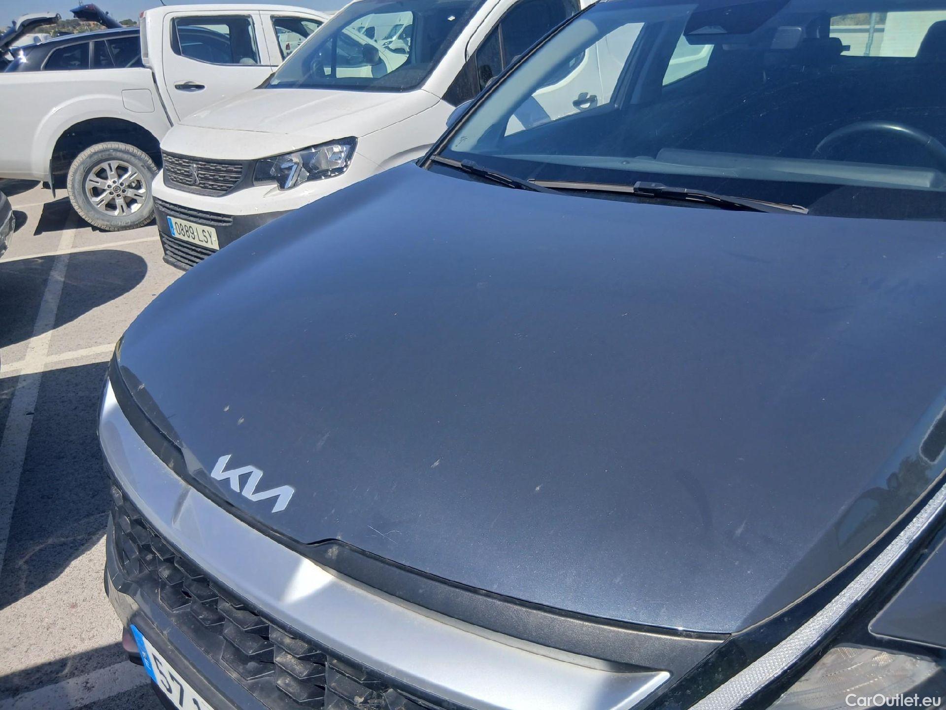  KIA  Sportage KIA  / 2022 / 5P / todoterreno 1.6 T-GDi 110kW (150CV) Drive 4x2 #4