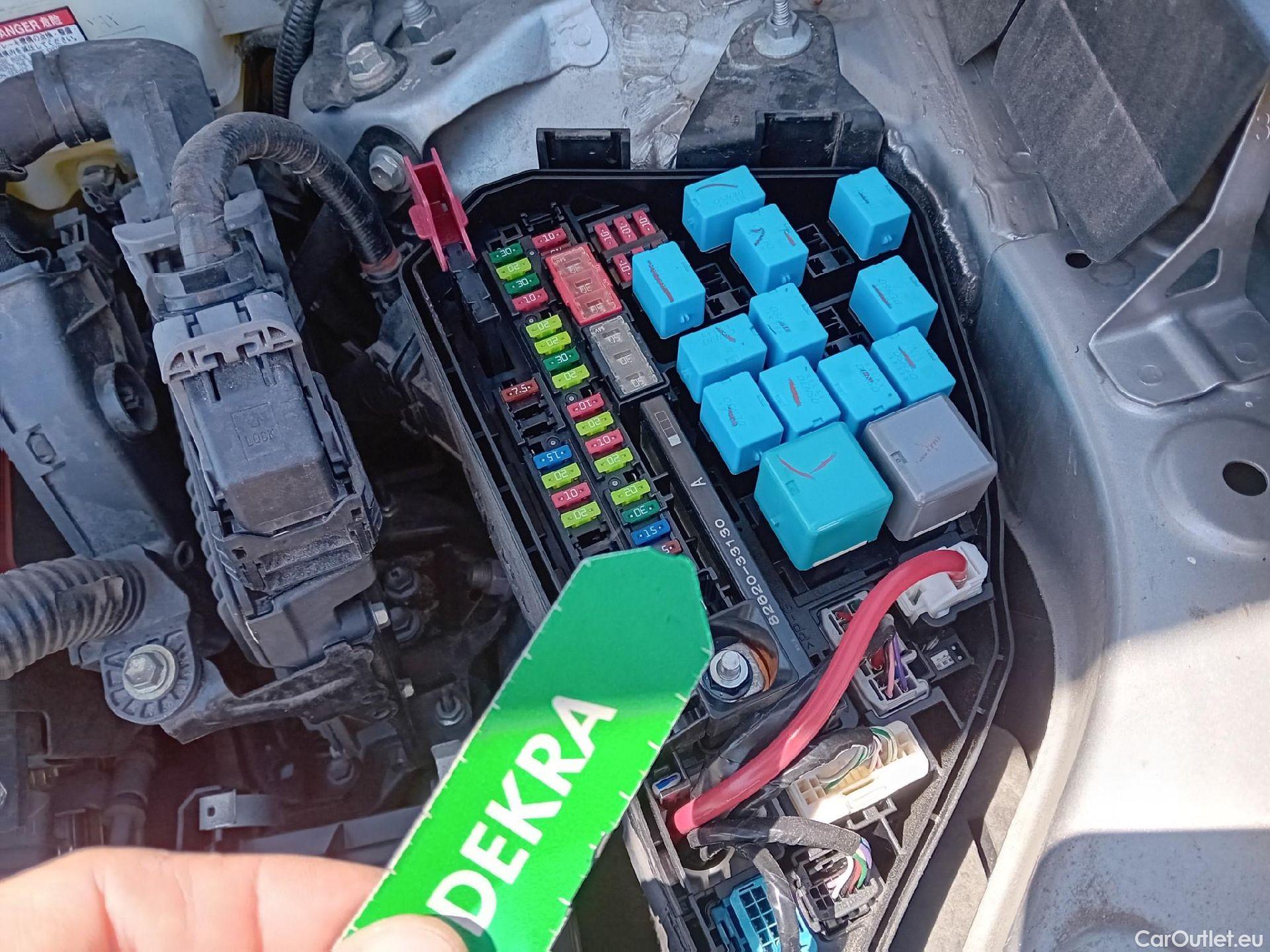  Toyota  RAV4 TOYOTA  / 2018 / 5P / todoterreno 2.5l 220H Feel! 4WD #11