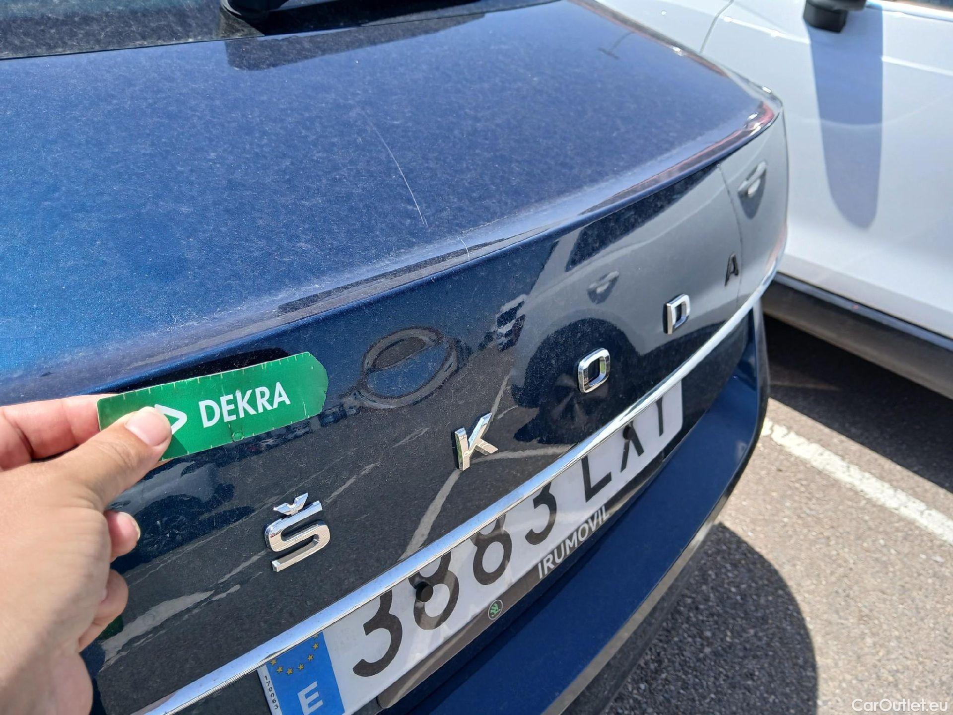  Skoda  Superb SKODA  / 2019 / 5P / berlina con portón 2.0 TDI 110kW (150CV) Style #18