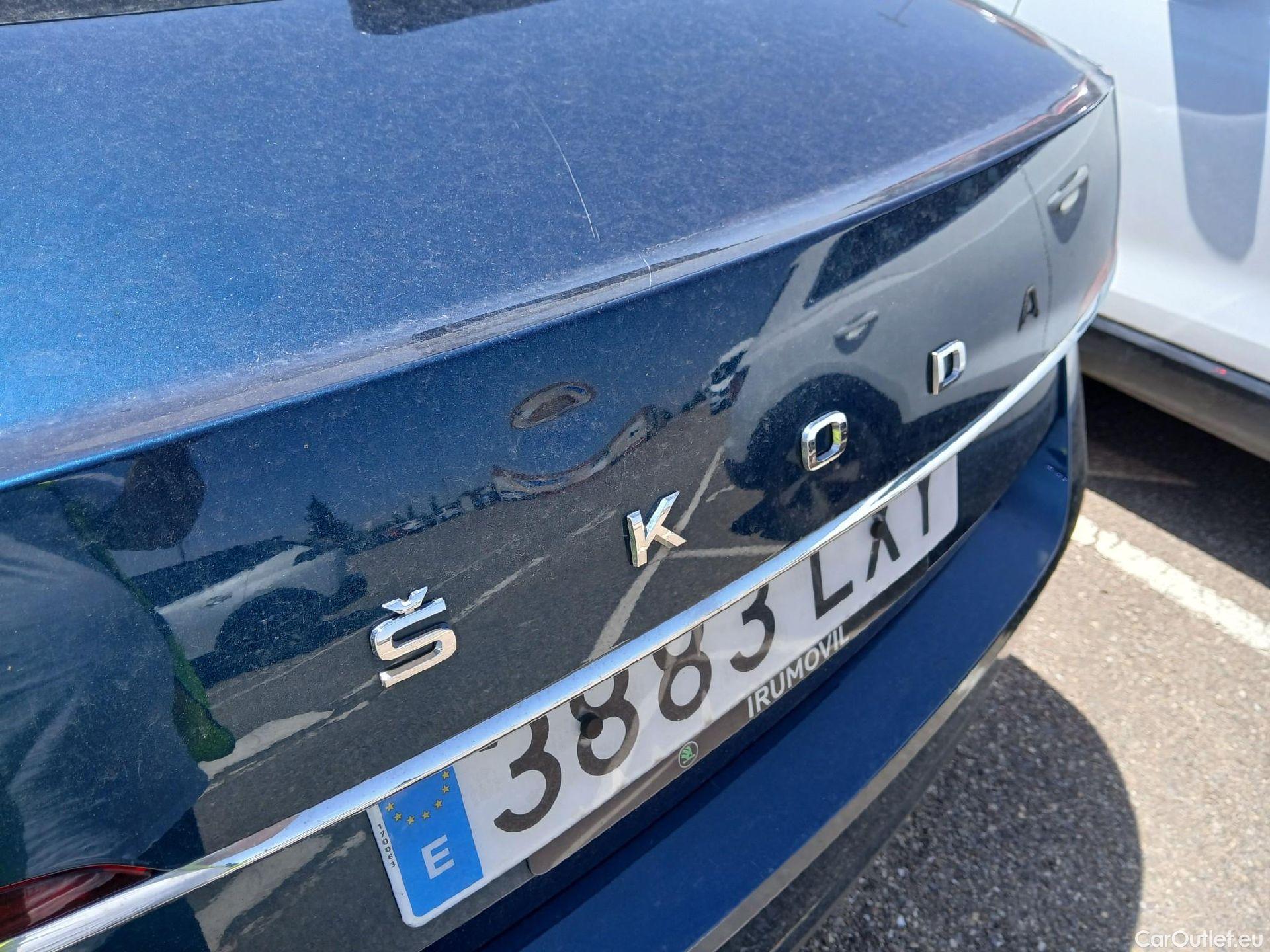  Skoda  Superb SKODA  / 2019 / 5P / berlina con portón 2.0 TDI 110kW (150CV) Style #21