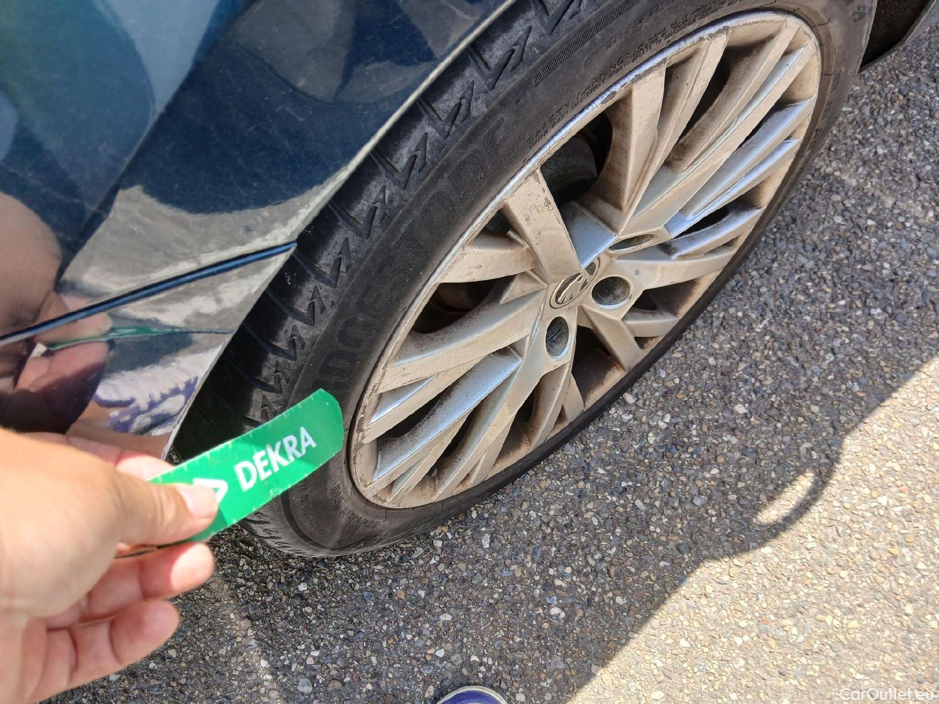  Skoda  Superb SKODA  / 2019 / 5P / berlina con portón 2.0 TDI 110kW (150CV) Style #23