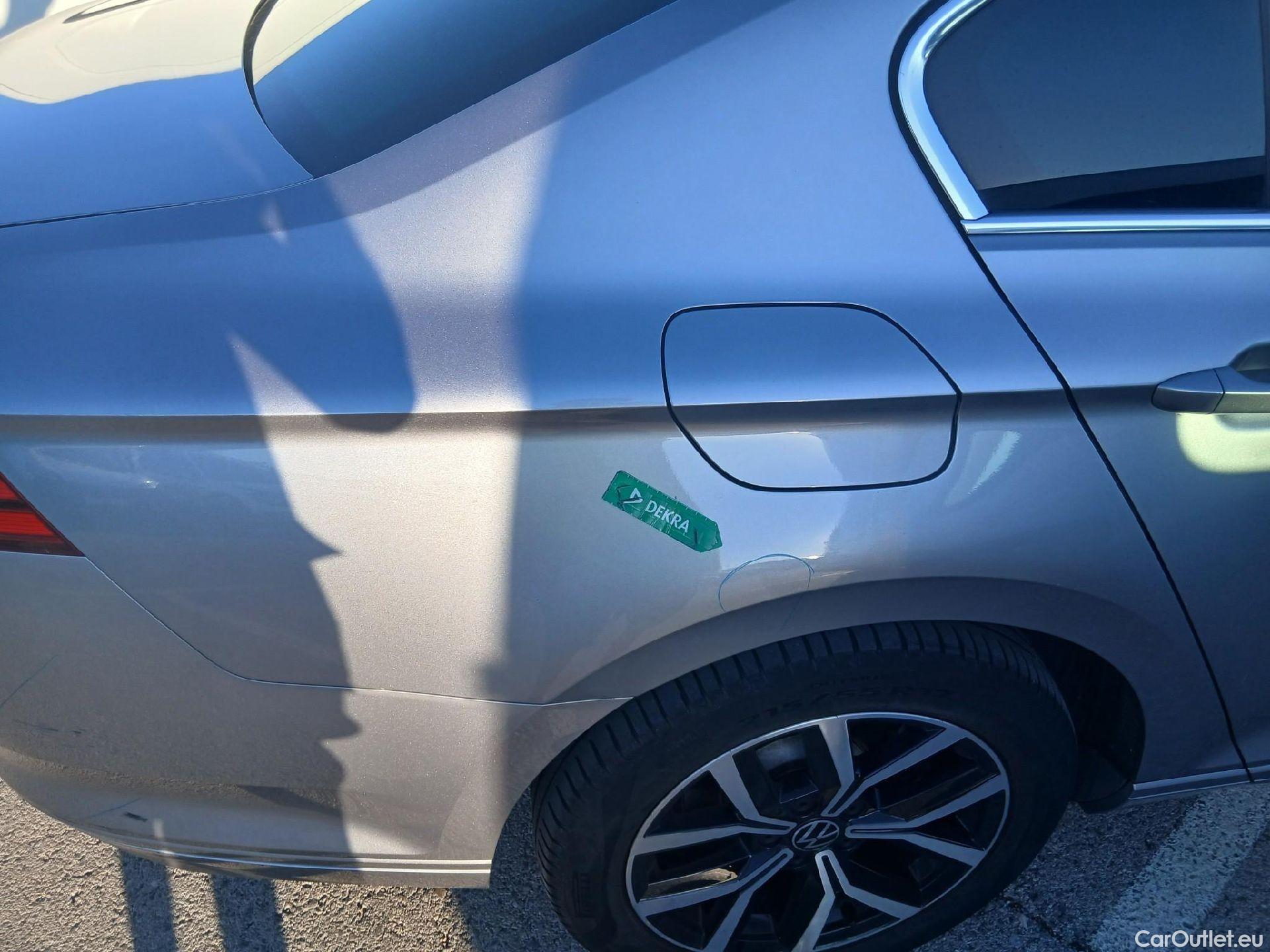  Volkswagen  Passat VOLKSWAGEN  / 2019 / 4P / sedán Executive 2.0 TDI 110kW (150CV) #18