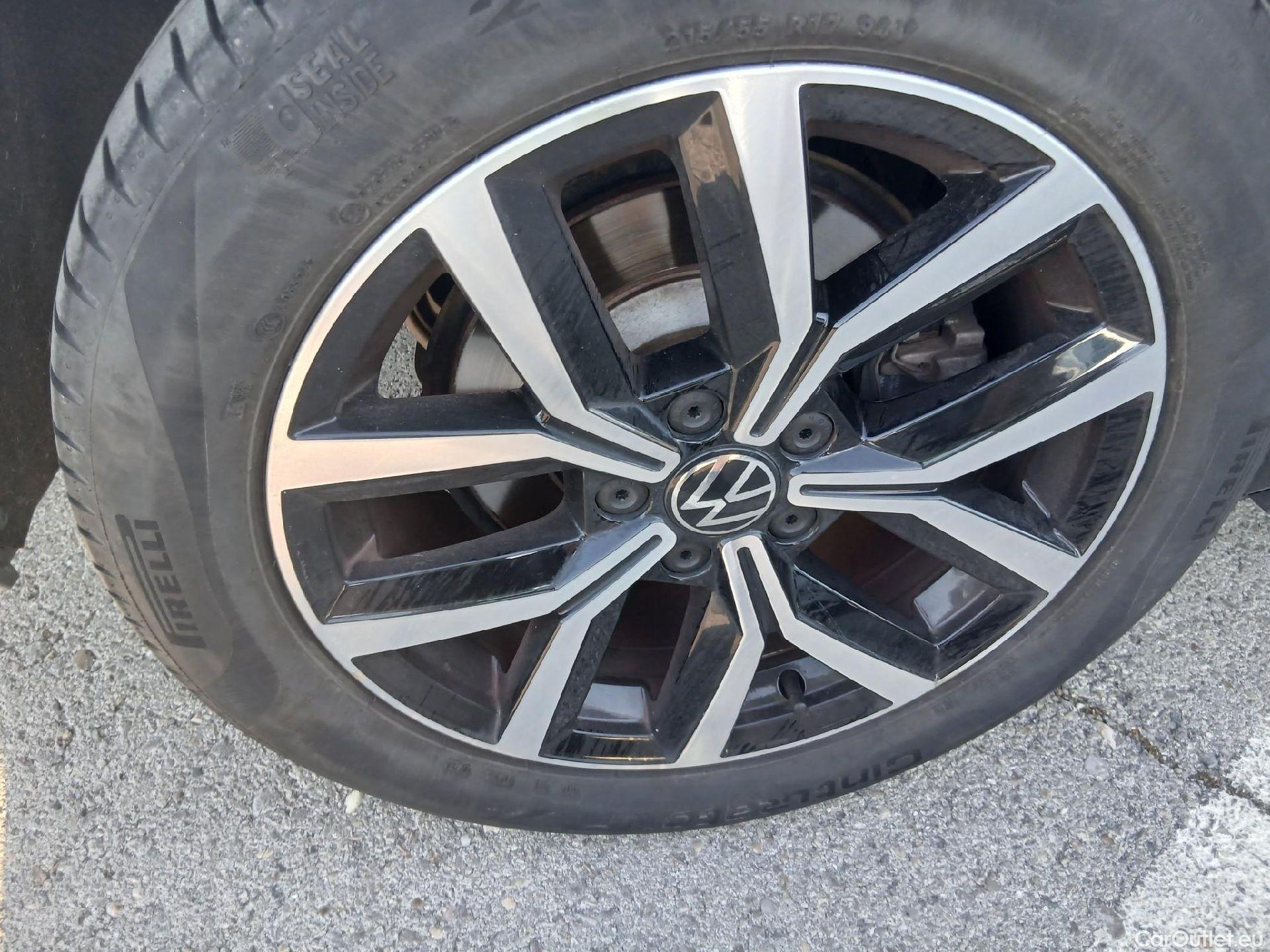  Volkswagen  Passat VOLKSWAGEN  / 2019 / 4P / sedán Executive 2.0 TDI 110kW (150CV) #16