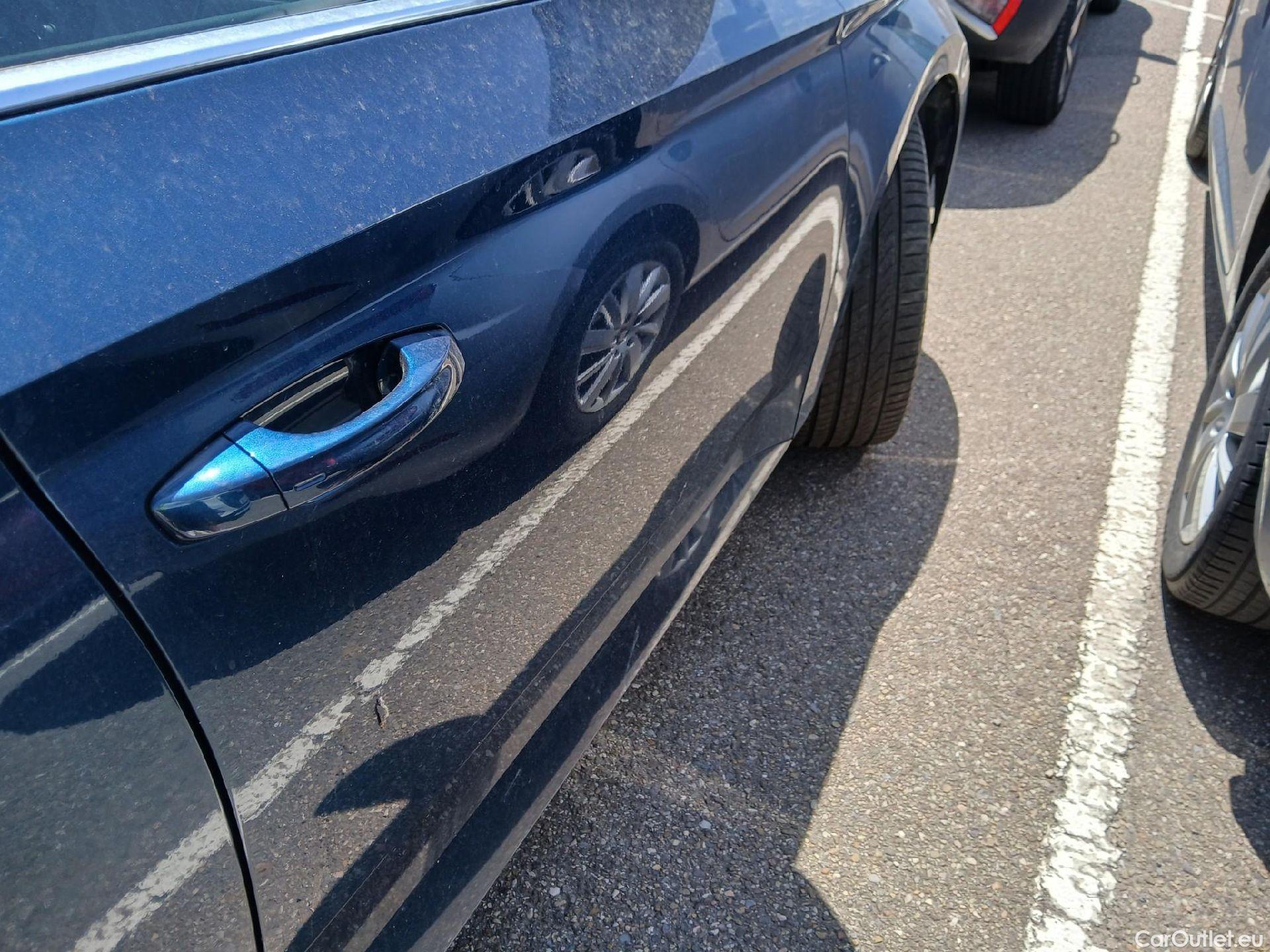  Skoda  Superb SKODA  / 2019 / 5P / berlina con portón 2.0 TDI 110kW (150CV) Style #25