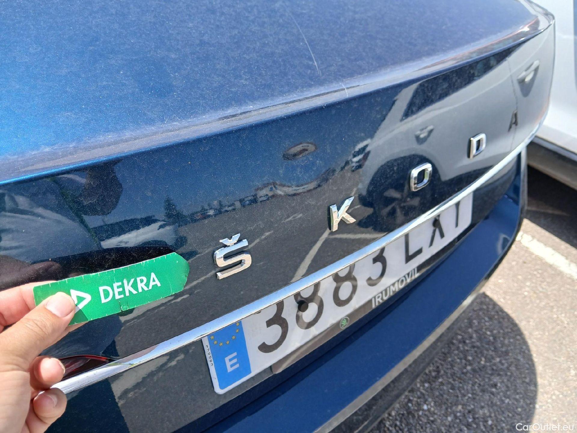  Skoda  Superb SKODA  / 2019 / 5P / berlina con portón 2.0 TDI 110kW (150CV) Style #20