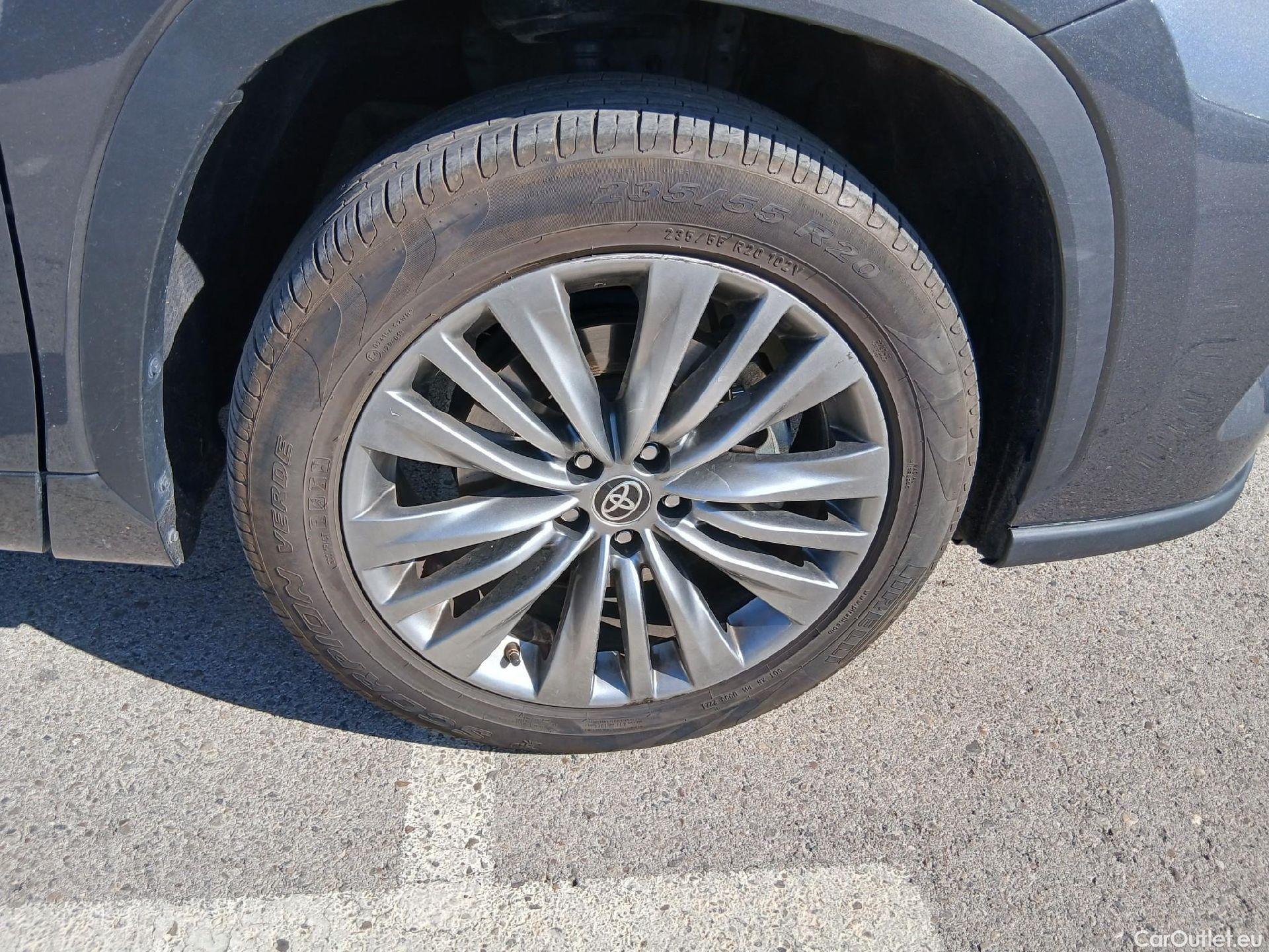  Toyota  Highlander TOYOTA  / 2021 / 5P / todoterreno 2.5 Advance P. Metalizada #37