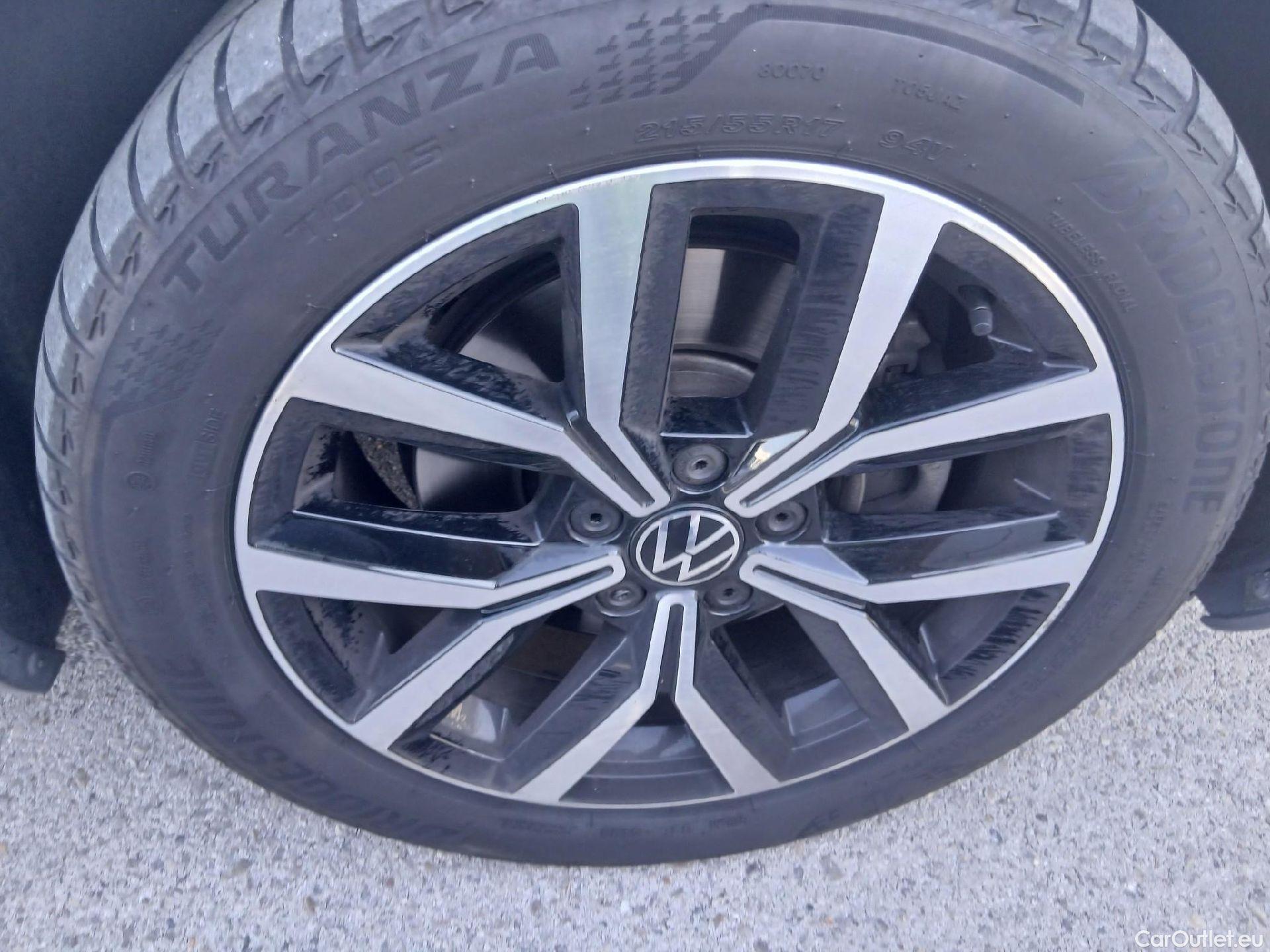  Volkswagen  Passat VOLKSWAGEN  / 2019 / 4P / sedán Executive 2.0 TDI 110kW (150CV) #26