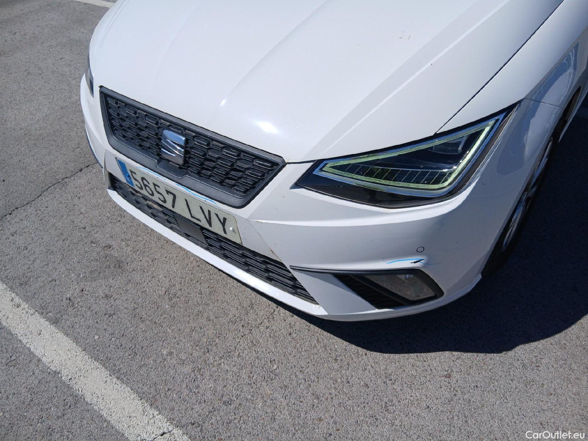  Seat  Ibiza SEAT  / 2017 / 5P / berlina con portón 1.0 TSI 81kW (110CV) Style Plus (AC) #2