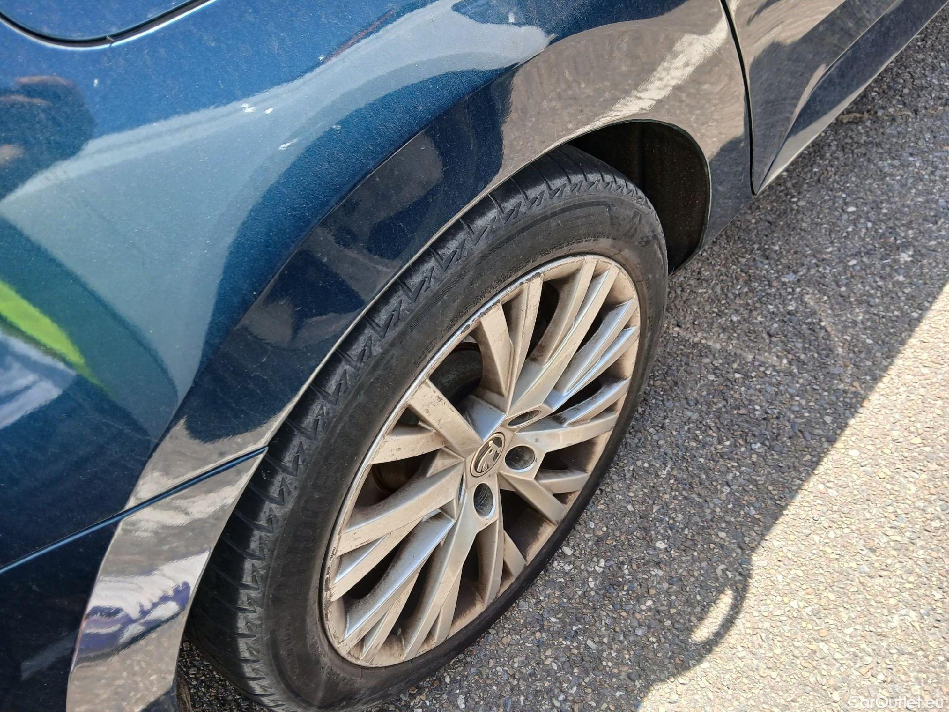 Skoda  Superb SKODA  / 2019 / 5P / berlina con portón 2.0 TDI 110kW (150CV) Style #22