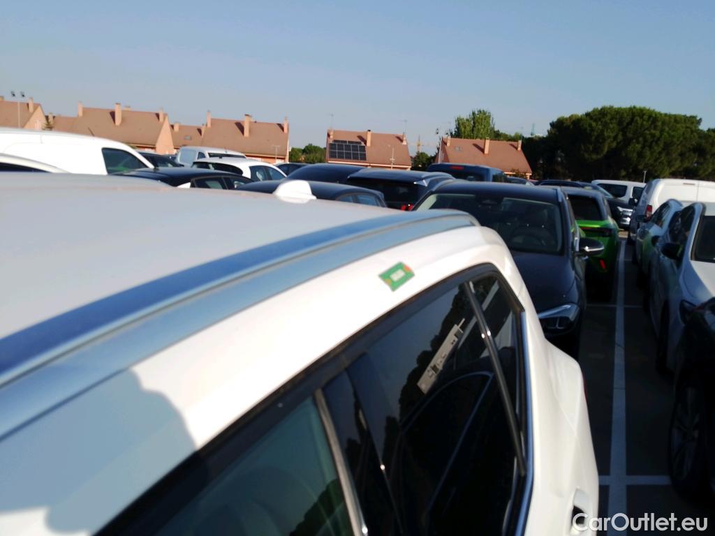  Volvo  XC 40 VOLVO XC40 / 2017 / 5P / todoterreno 1.5 T4 Twin Recharge Inscription Ex Auto #37