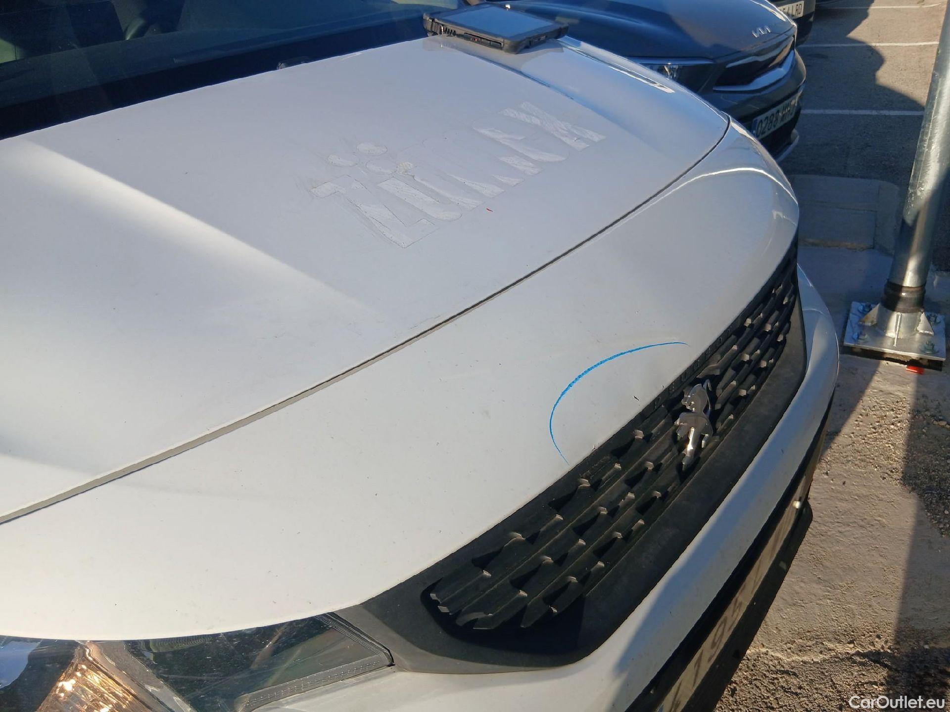  Peugeot  Partner PEUGEOT  / 2018 / 4P / furgón derivado de turismo Premium Standard 600kg BlueHDi 73kW (AC) #4