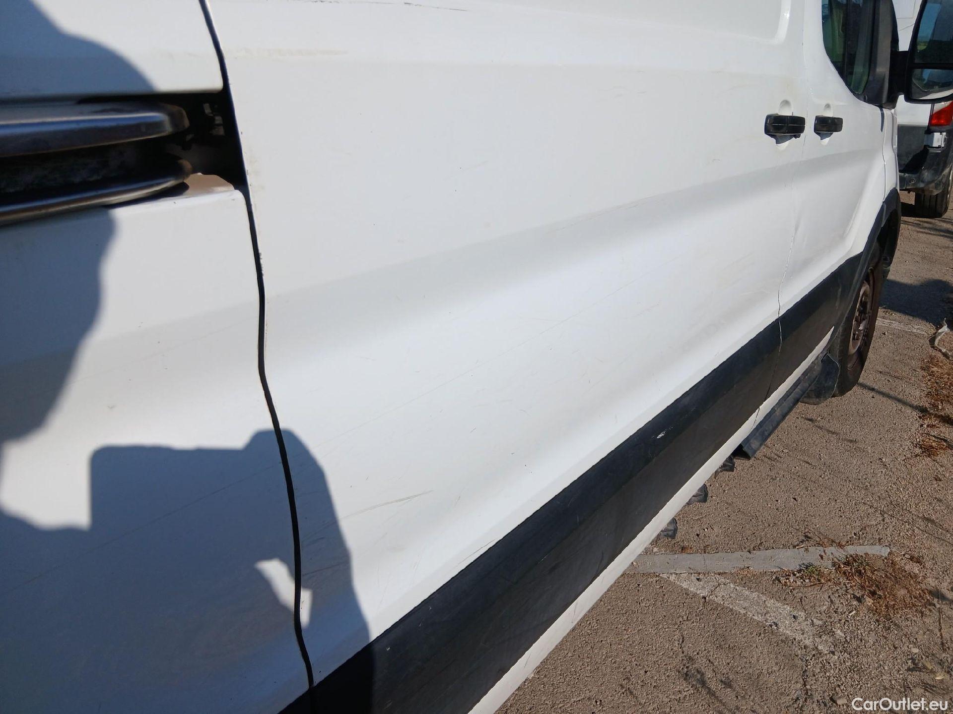  Ford  Transit FORD  / 2013 / 4P / furgón 310 96kW L2H2 Van Trend FWD MHEV #20