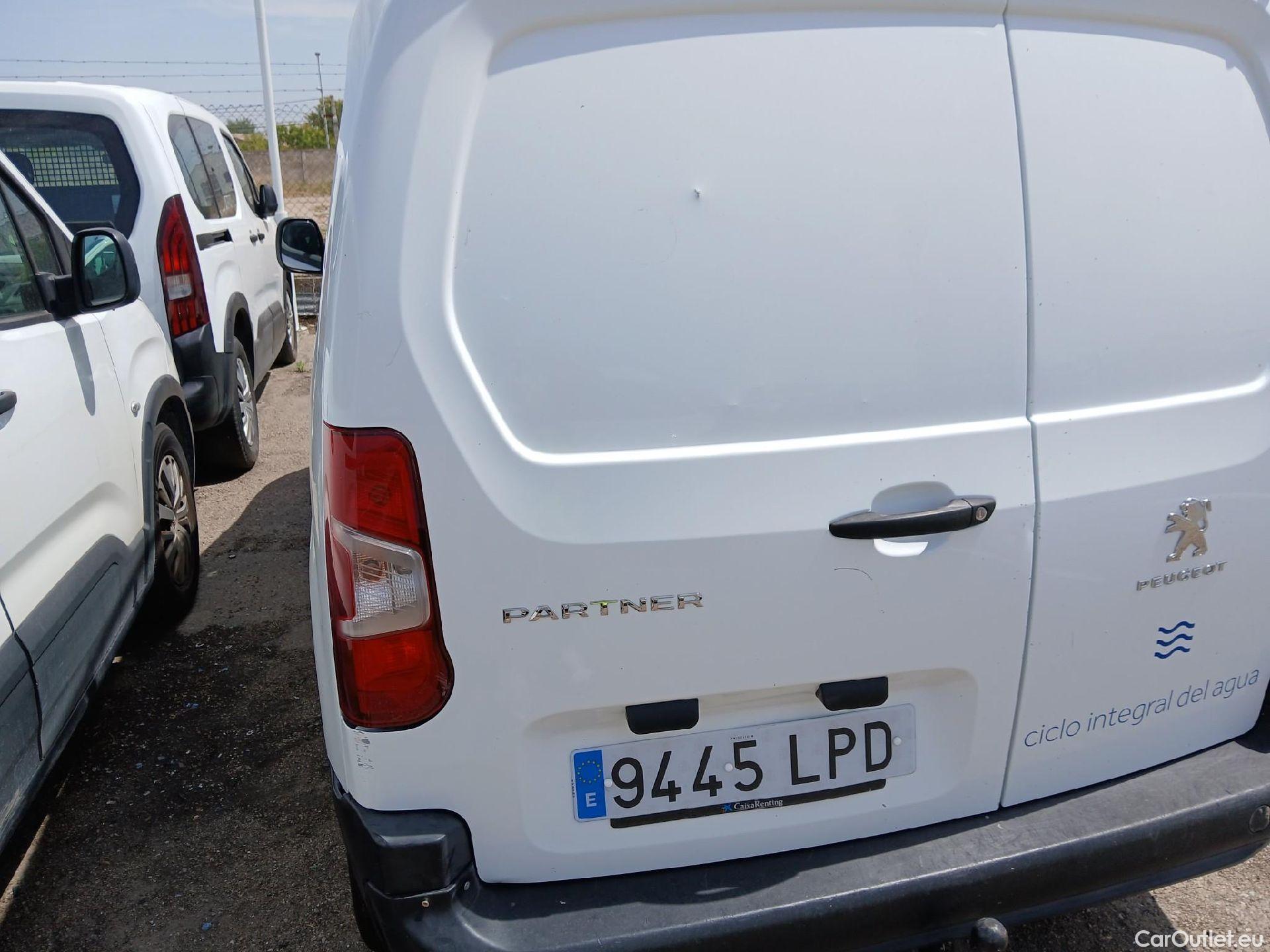  Peugeot  Partner PEUGEOT  / 2018 / 3P / furgón derivado de turismo Pro Standard 600kg BlueHDi 73kW (AC) #11