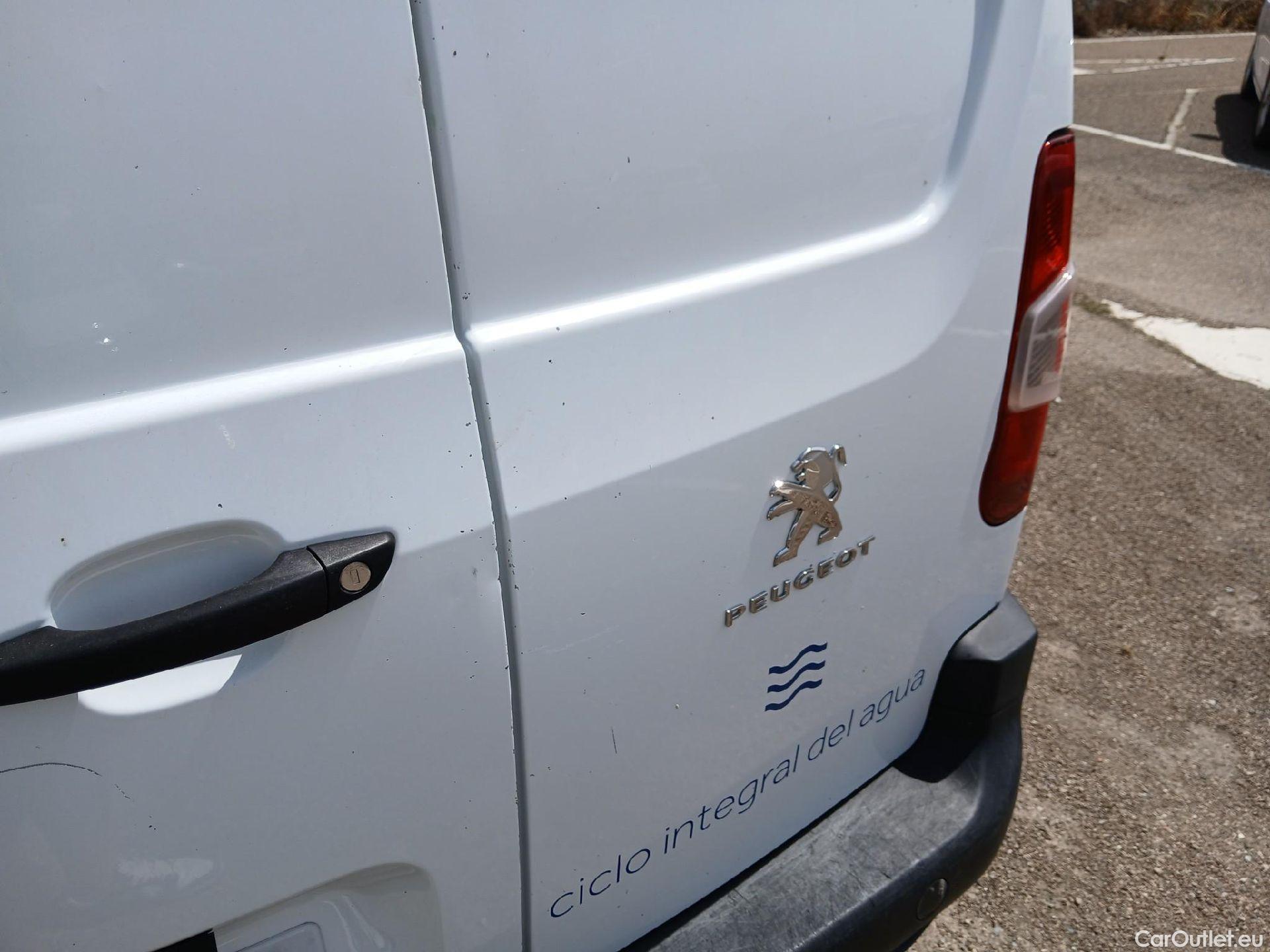  Peugeot  Partner PEUGEOT  / 2018 / 3P / furgón derivado de turismo Pro Standard 600kg BlueHDi 73kW (AC) #14