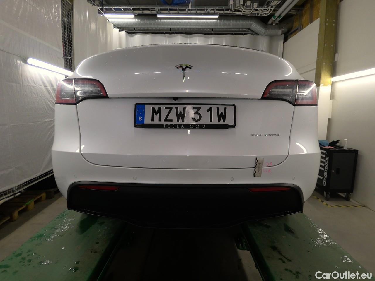  Tesla  Model Y  Long-Range AWD #24