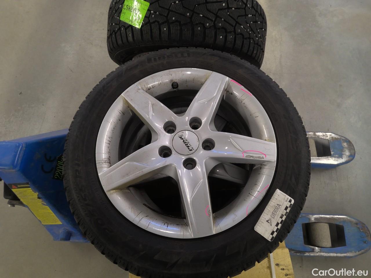  Toyota  Auris  TS 1.2T Touch & Go Edit. #4