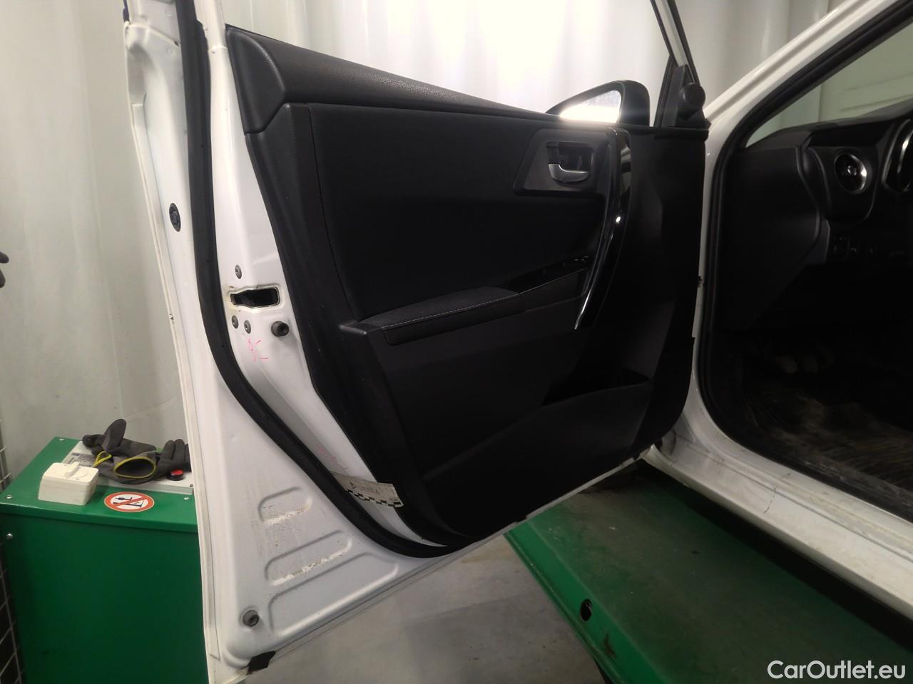  Toyota  Auris  TS 1.2T Touch & Go Edit. #59