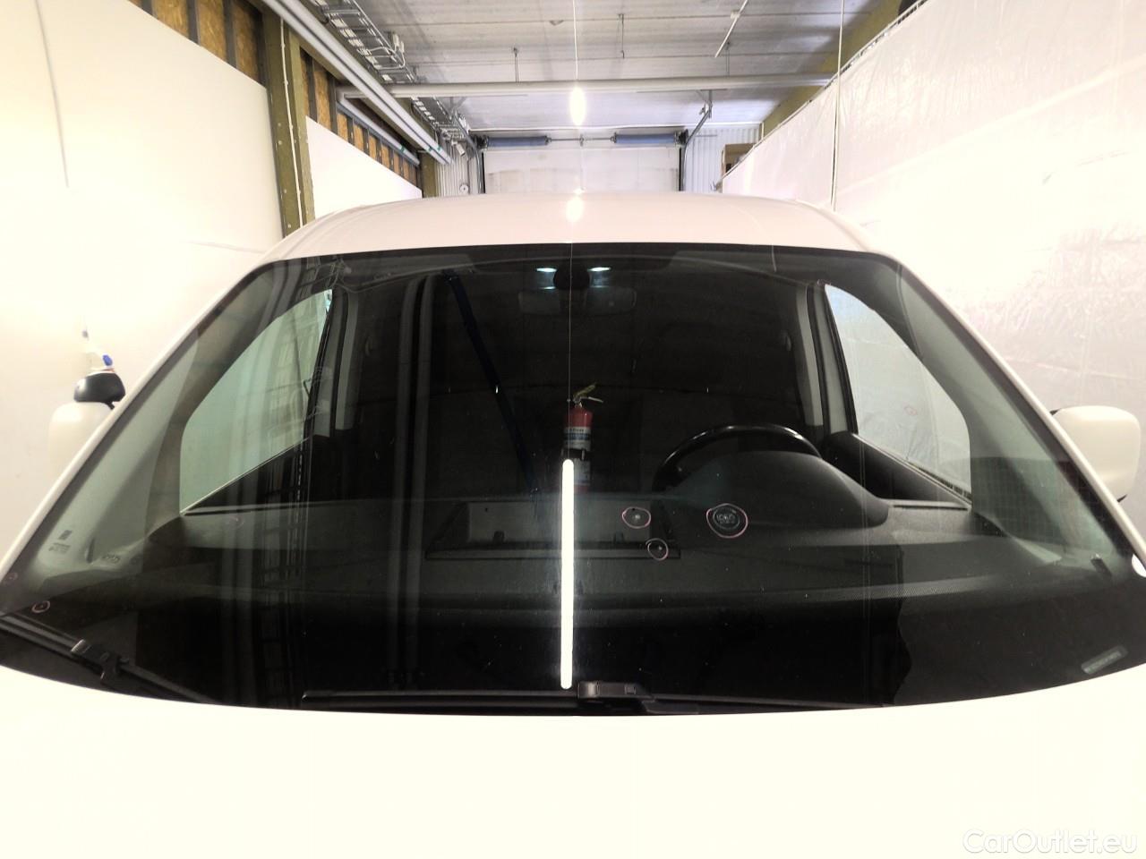  Volkswagen  Caddy  TDI 75 Maxi Aut #23