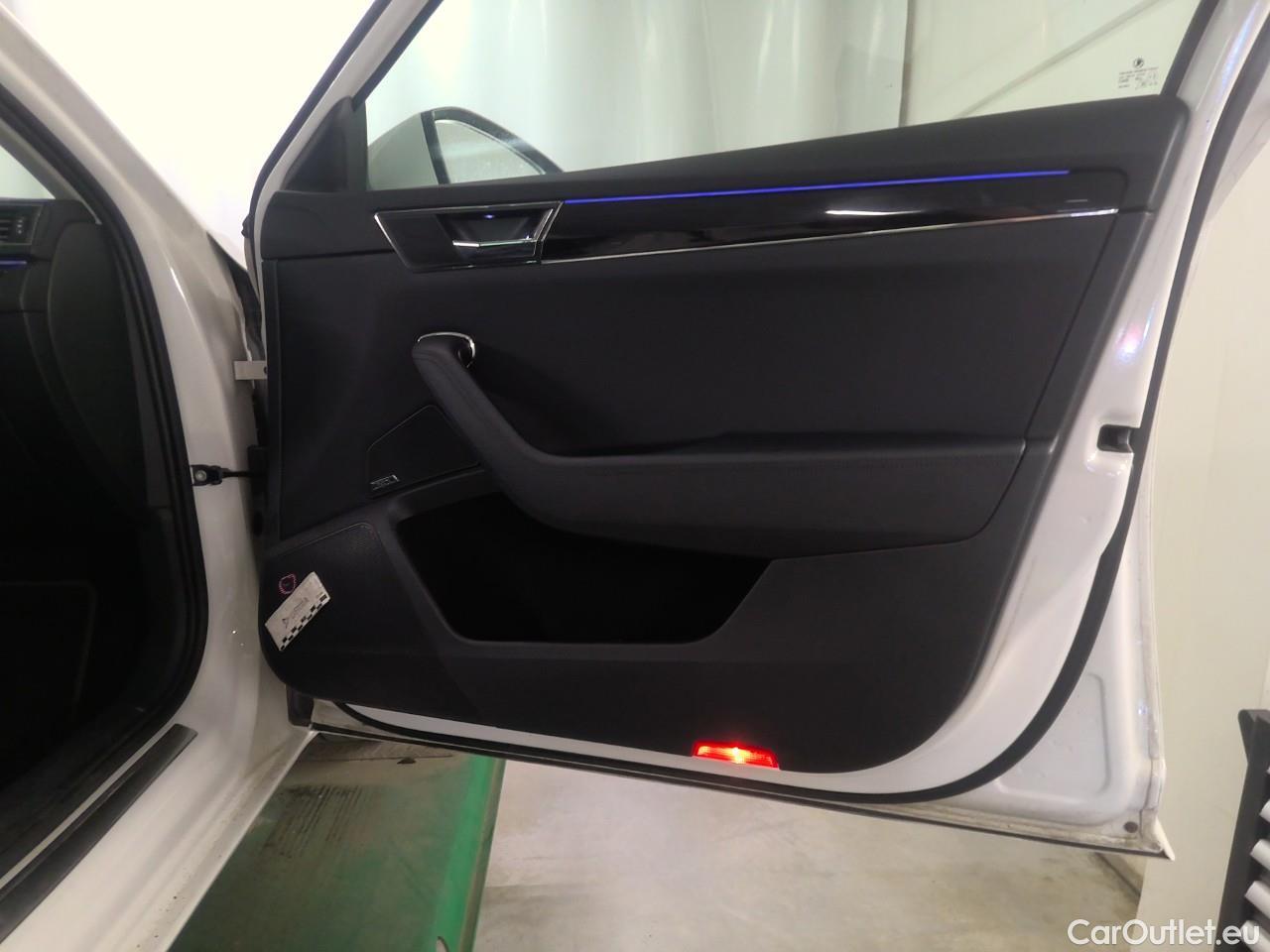  Skoda  Superb Sup.Co.TSI PHEV 218 L&K Aut #17