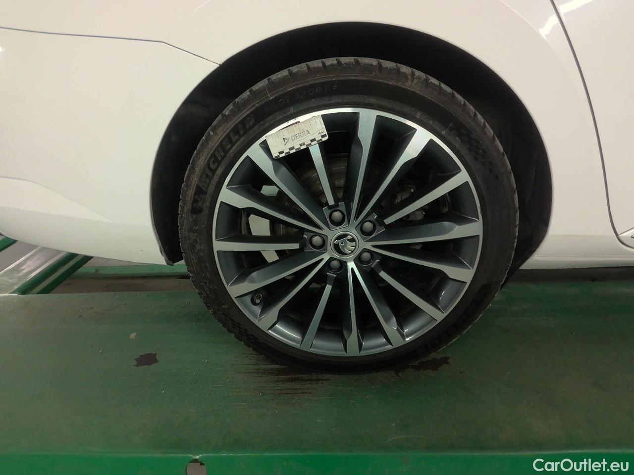  Skoda  Superb Sup.Co.TSI PHEV 218 L&K Aut #24
