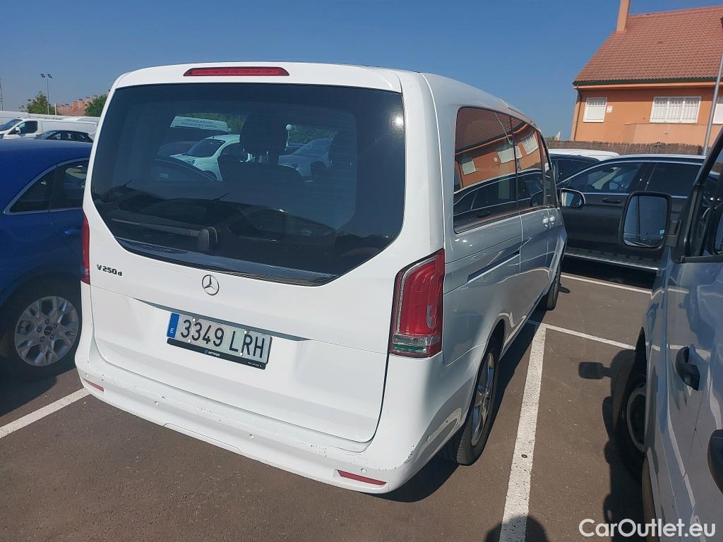  Mercedes  V-Klasse MERCEDES-BENZ Clase V / 2014 / 5P / monovolumen 250 d Avantgarde Largo #8