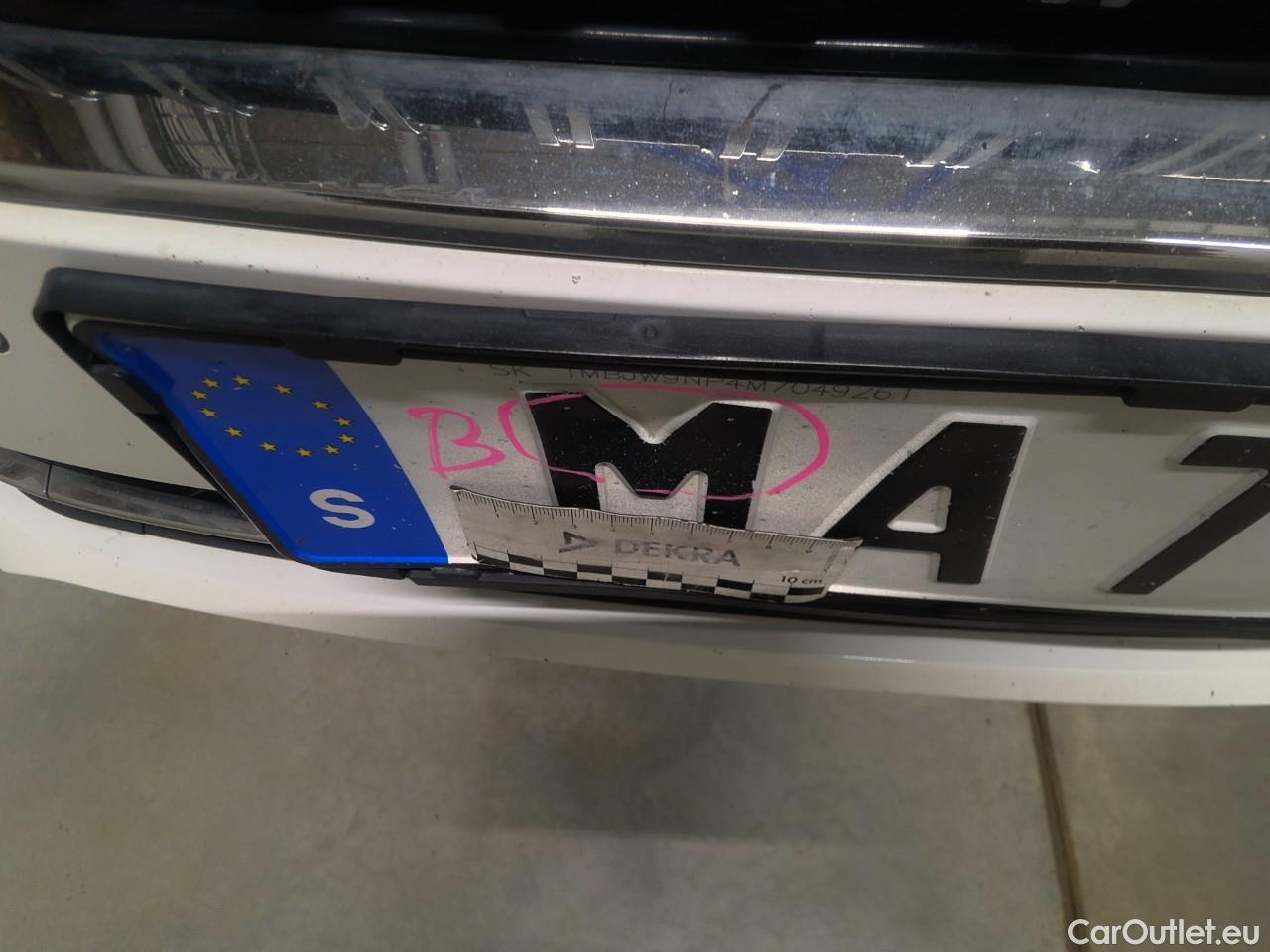 Skoda  Superb Sup.Co.TSI PHEV 218 L&K Aut #9