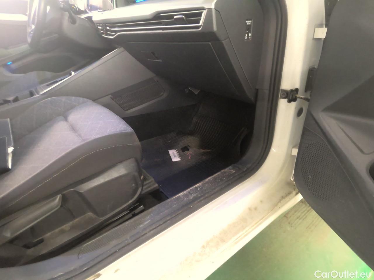  Volkswagen  Golf  SC 1.5 eTSI 130 Aut #11