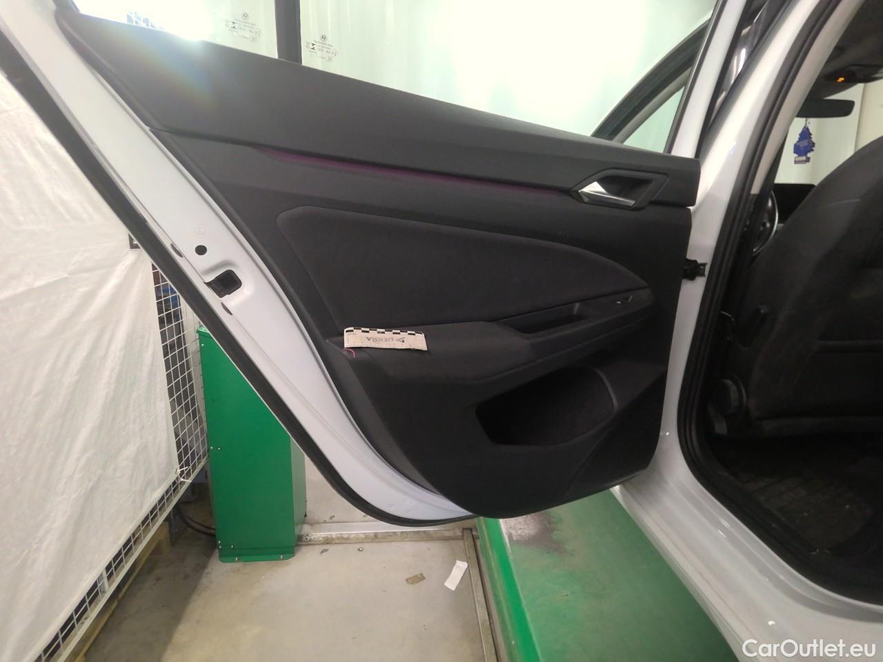  Volkswagen  Golf  SC 1.5 eTSI 130 Aut #38