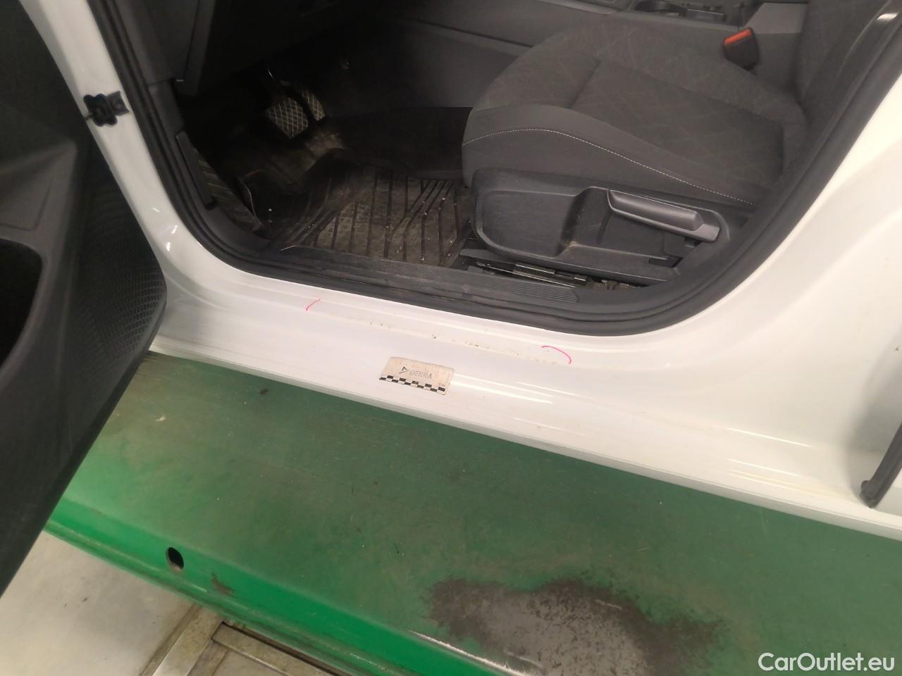  Volkswagen  Golf  SC 1.5 eTSI 130 Aut #16
