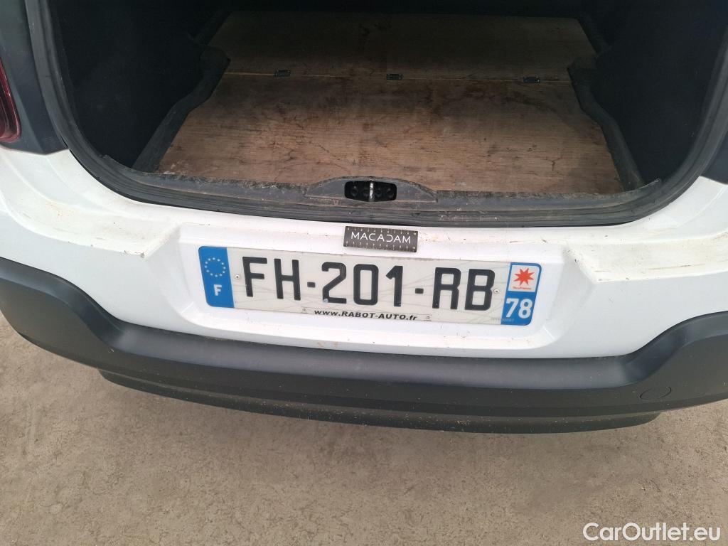  Citroen  C3  Société Feel 1.5 BlueHDI 100CV BVM5 E6dT #11