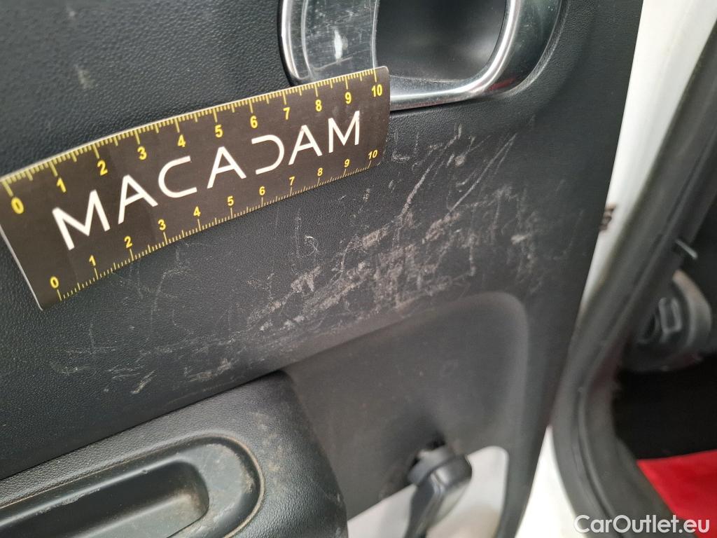  Citroen  C3  Société Feel 1.5 BlueHDI 100CV BVM5 E6dT #39