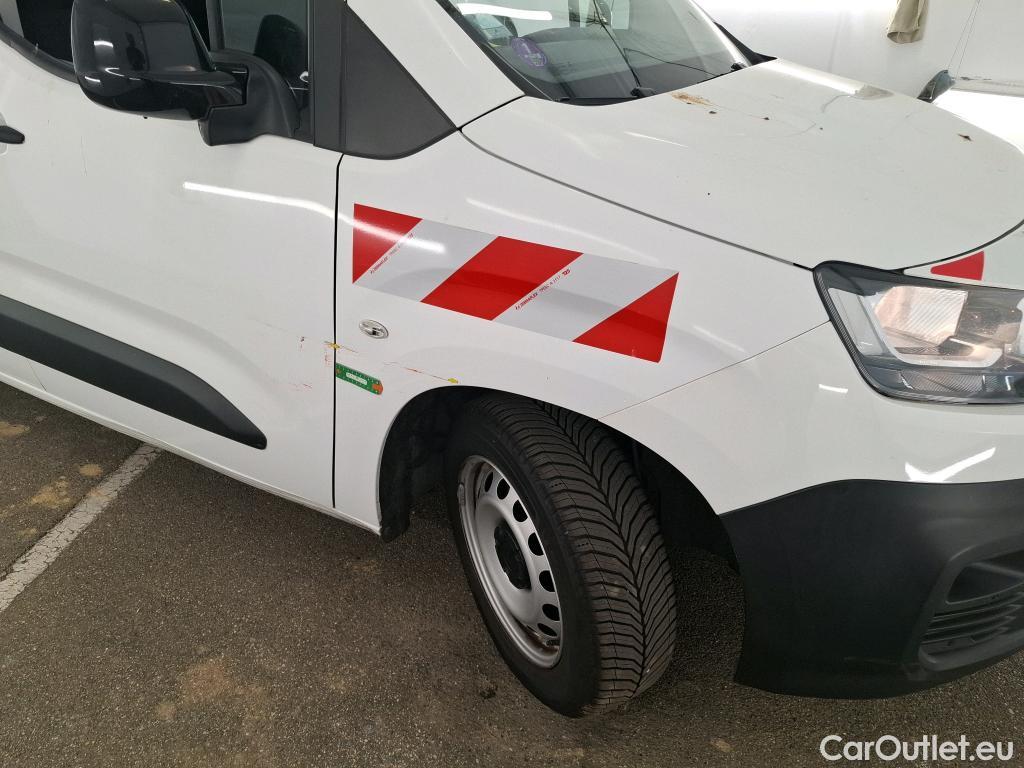  Citroen  Berlingo  Fourgon Club M 1000 1.2 PureTech 130CV BVA8 E6d #11