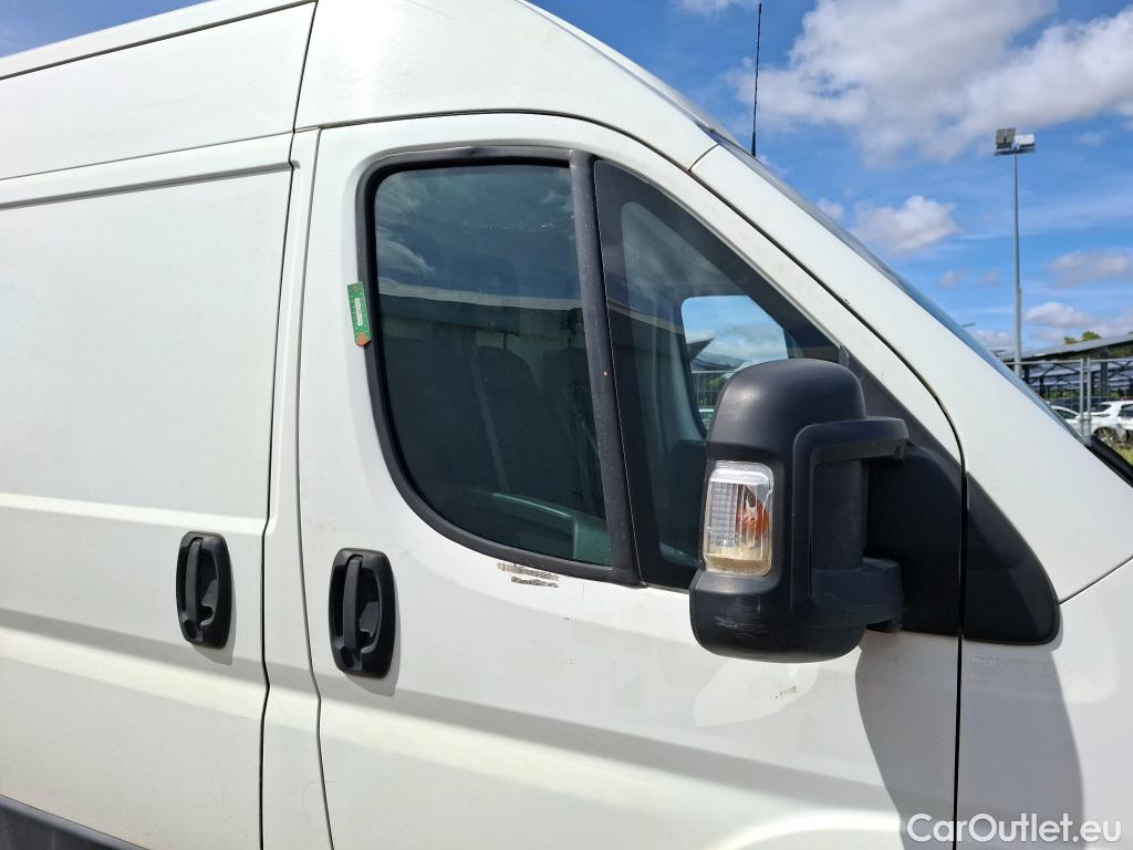  Peugeot  Boxer PEUGEOT  VU 4p Fourgon 20 BLUEHDI 110 PREMIUM PACK 333 L2H2 #204