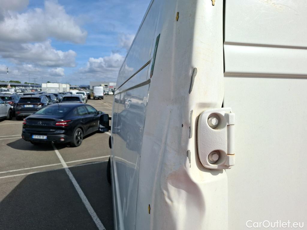  Peugeot  Boxer PEUGEOT  VU 4p Fourgon 20 BLUEHDI 110 PREMIUM PACK 333 L2H2 #57