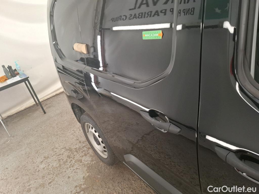  Citroen  Berlingo  Fourgon Club M 1000 1.5 BlueHDi 130CV BVA8 E6dT #38