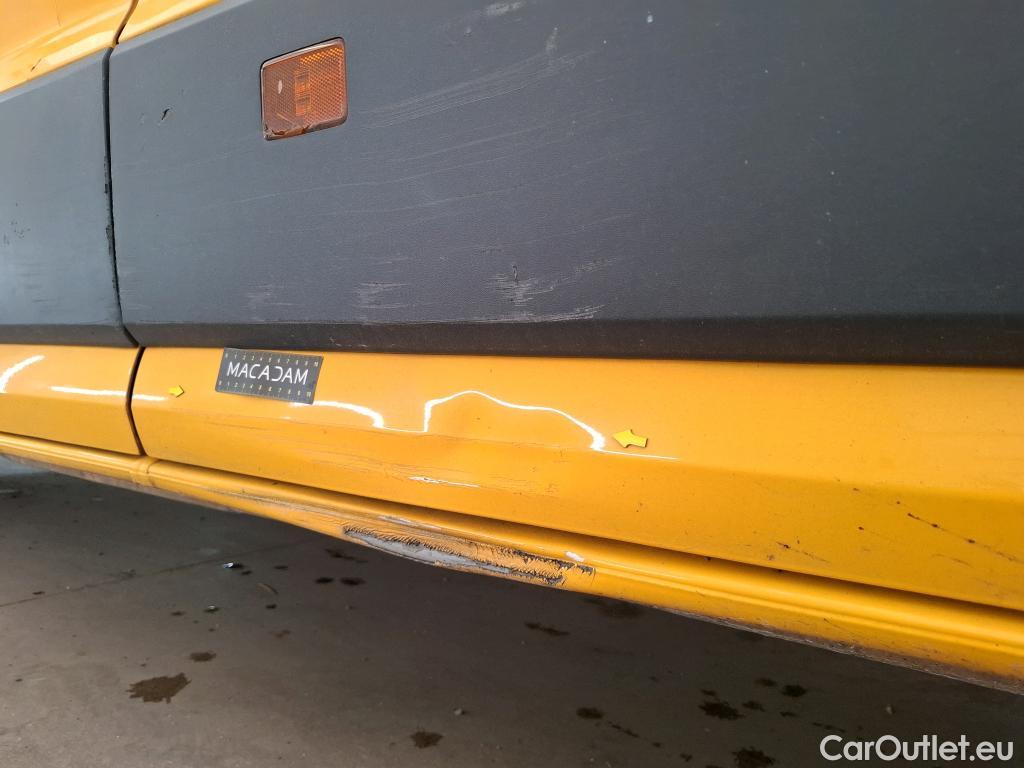  Volkswagen  Crafter  Fourgon Fourgon 35 mittlerer Radstand mit Hochdach FWD 2.0 #10