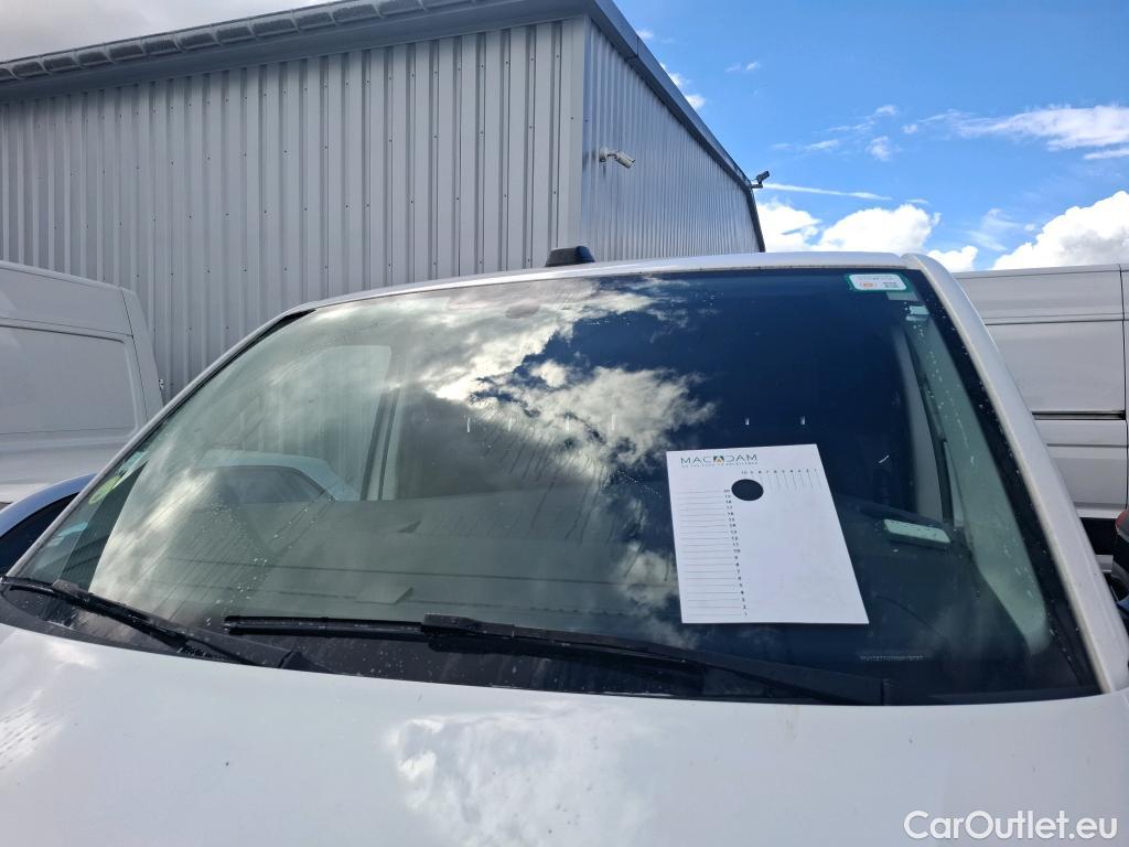 Volkswagen  Transporter VOLKSWAGEN  / 2019 / 4P / Fourgon tôlé 2.0 TDi 150 4MO L1H1 Business Line #47