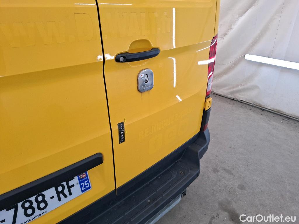  Volkswagen  Crafter  Fourgon Fourgon 35 mittlerer Radstand mit Hochdach FWD 2.0 #35