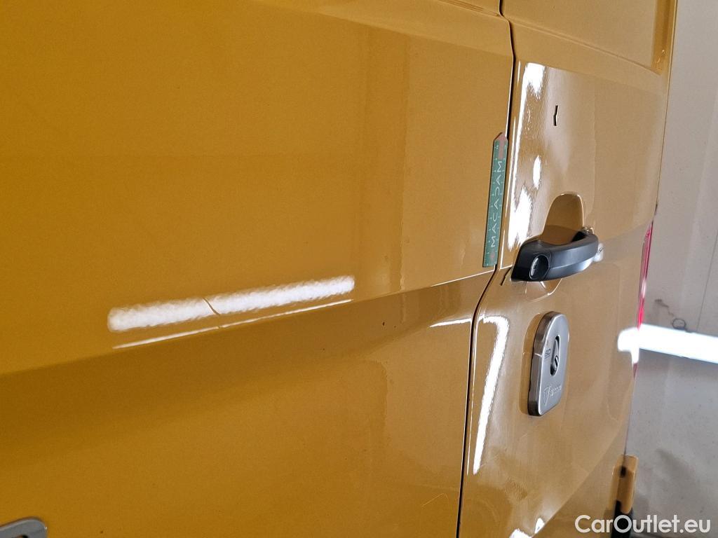  Volkswagen  Crafter  Fourgon Fourgon 35 mittlerer Radstand mit Hochdach FWD 2.0 #5