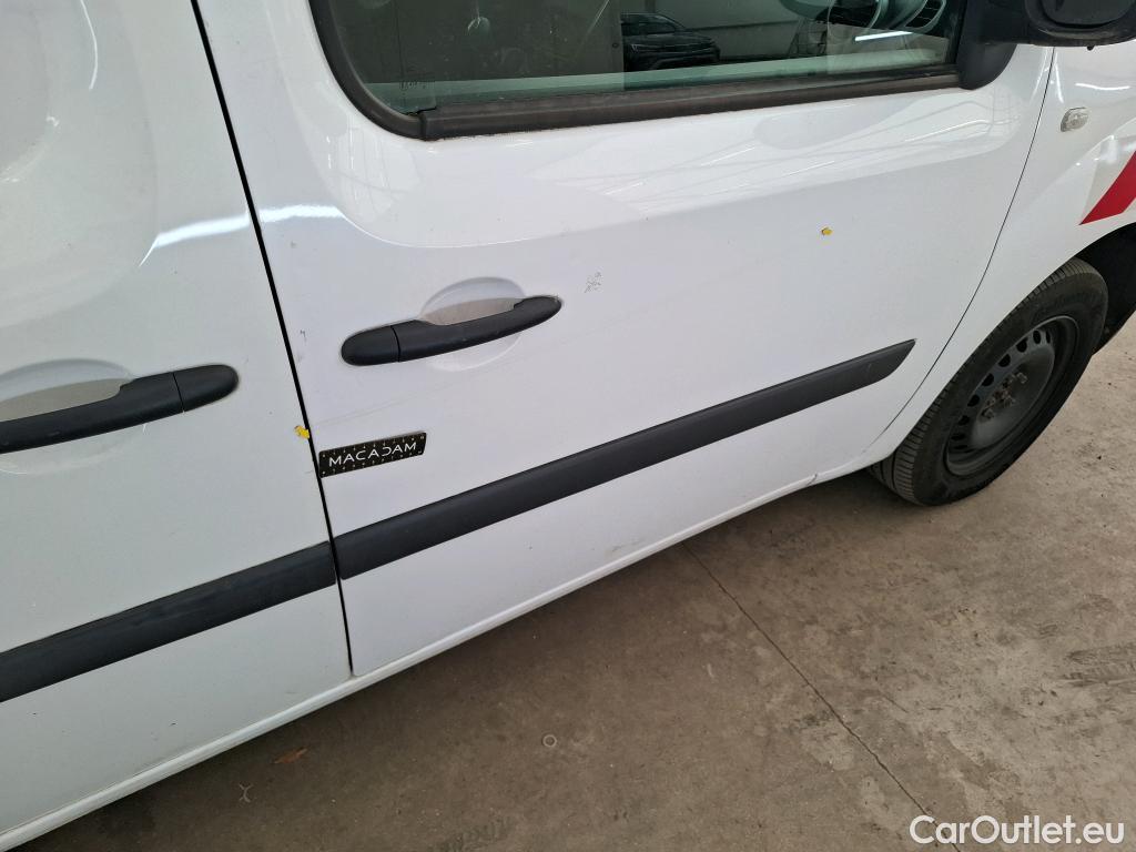  Renault  Kangoo  II Express Maxi Extra (Série Spéciale) 1.5 dCi 95CV BVM6 E6dT #72
